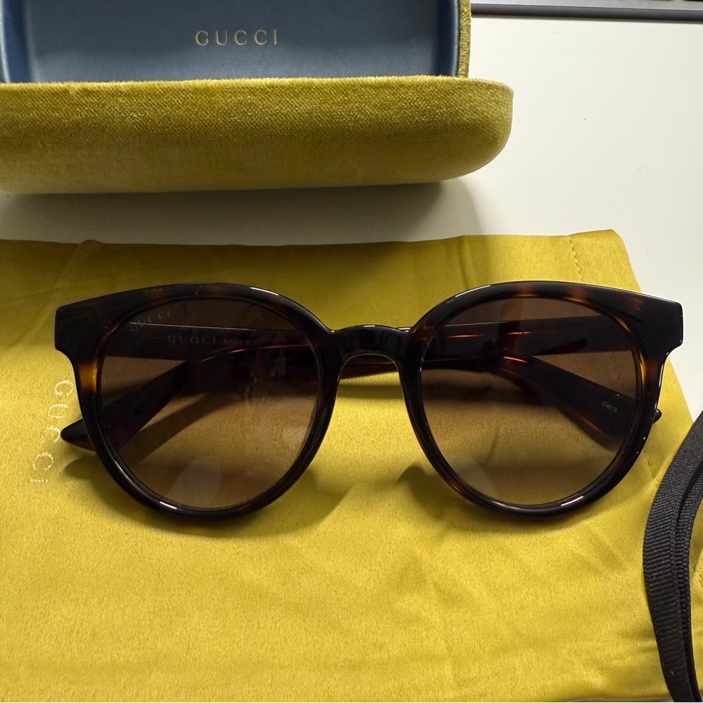 GUCCI round-frame sunglasses